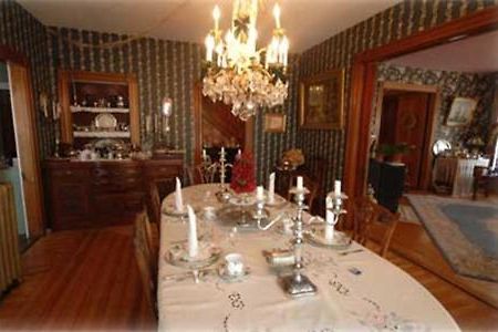 The Lion And The Rose Bed & Breakfast Whitefield Extérieur photo